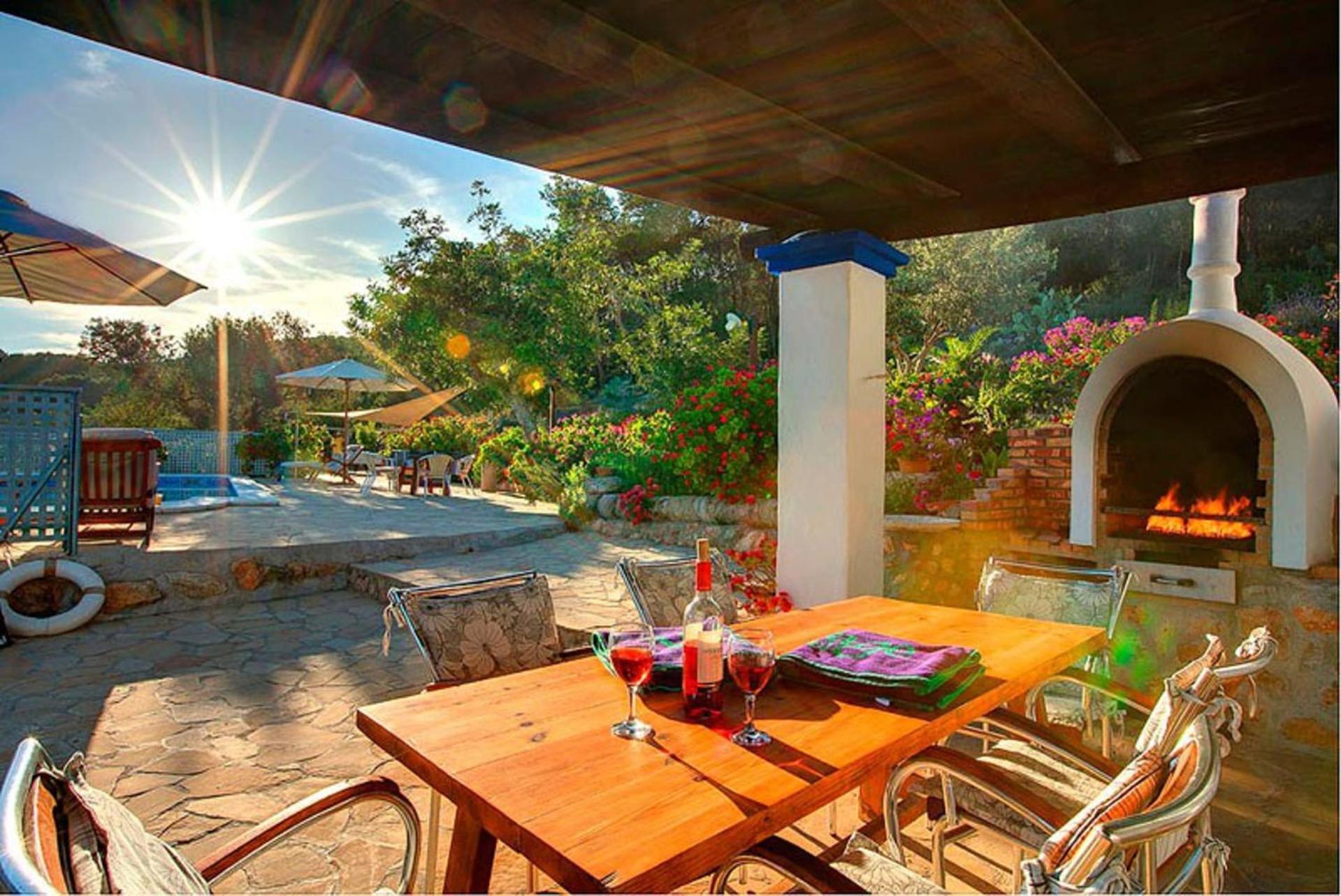 Casa Can Lluc Con Piscina, Jardin Y Vista Al Campo Sant Miquel De Balansat Exterior photo